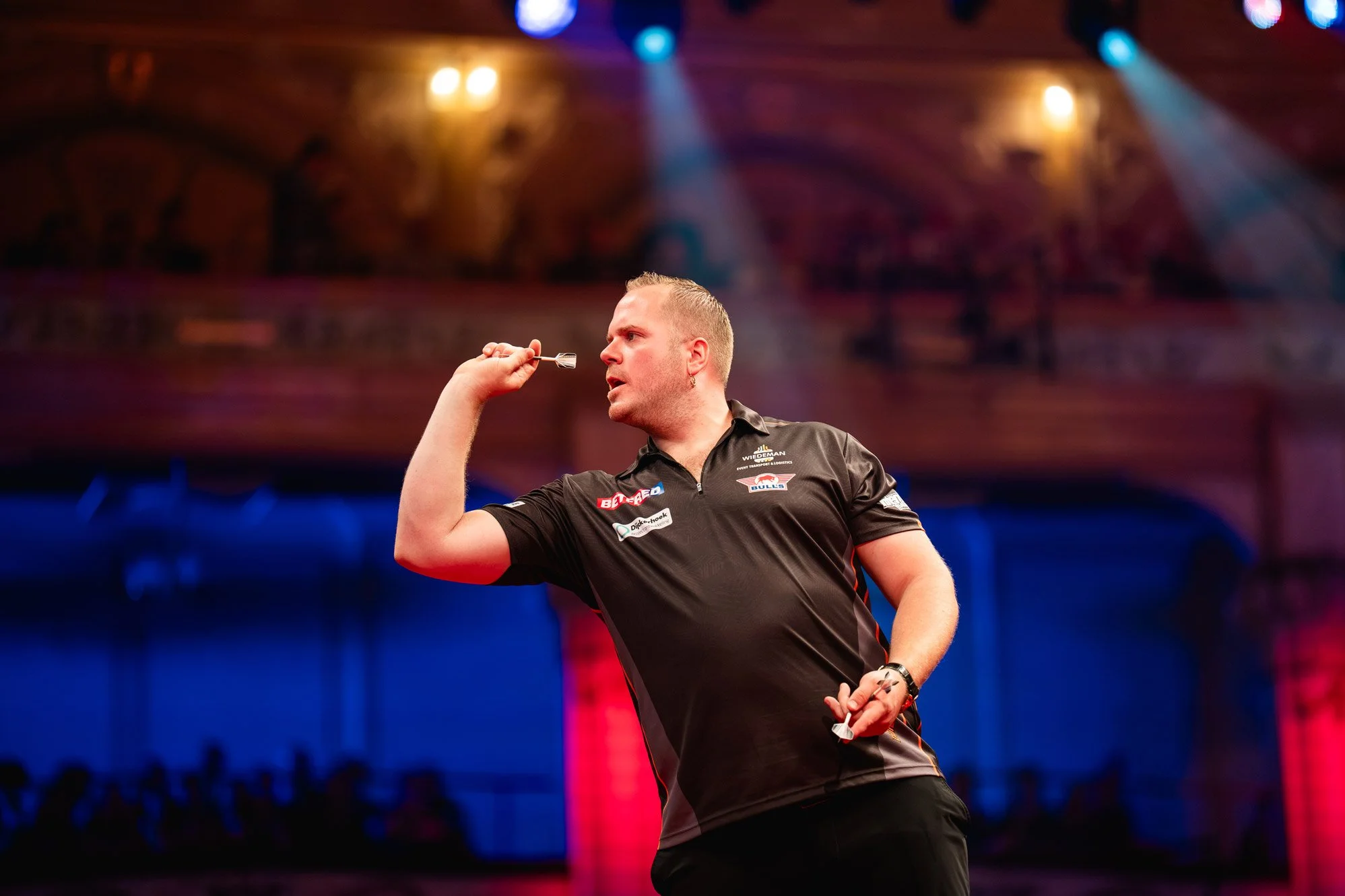 kreativebarn-bini-nandra-oxfordshire-bicester-photography-blackpool-world-matchplay-darts-finals-luke-littler-013.jpg