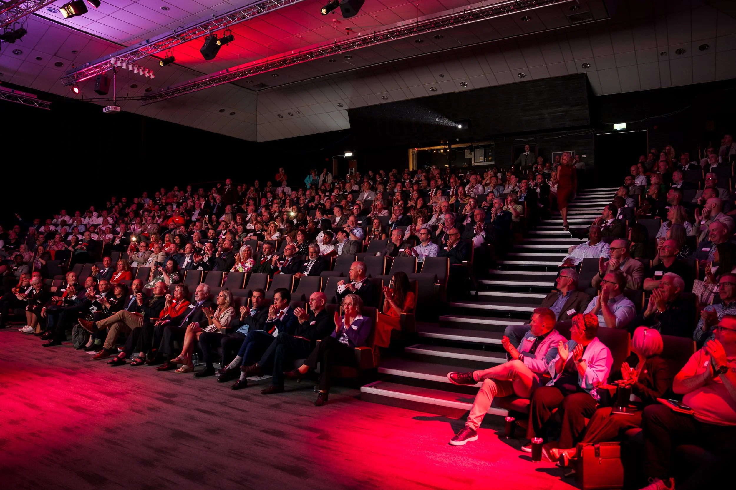 kreative-barn-bini-nandra-photographer-oxfordshire-bni-conference-nottingham-2026-003.jpg
