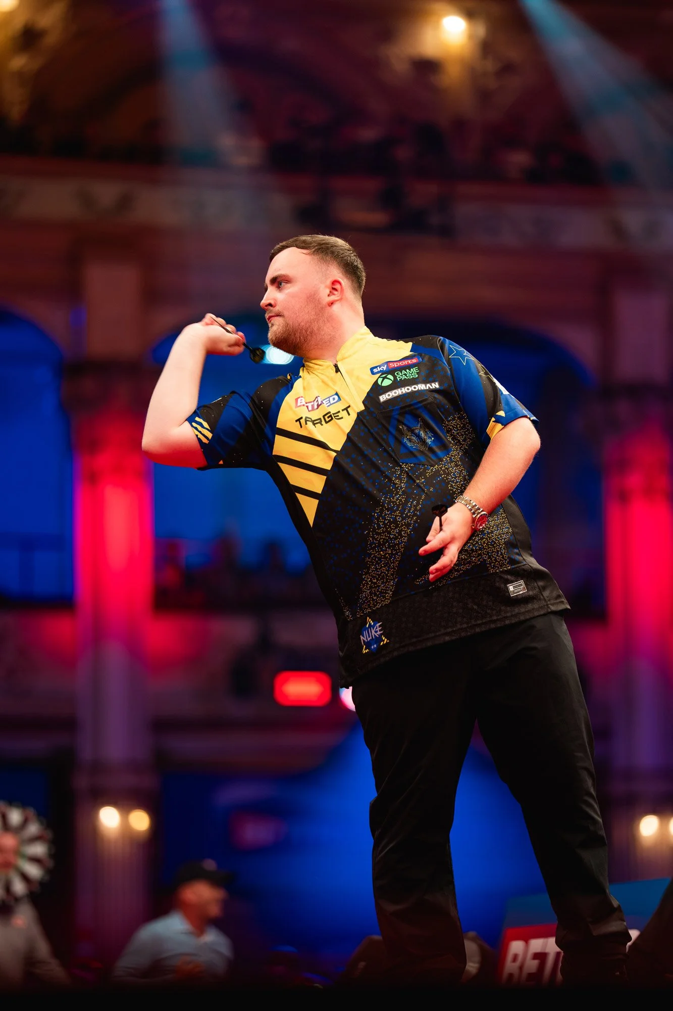kreativebarn-bini-nandra-oxfordshire-bicester-photography-blackpool-world-matchplay-darts-finals-luke-littler-015.jpg