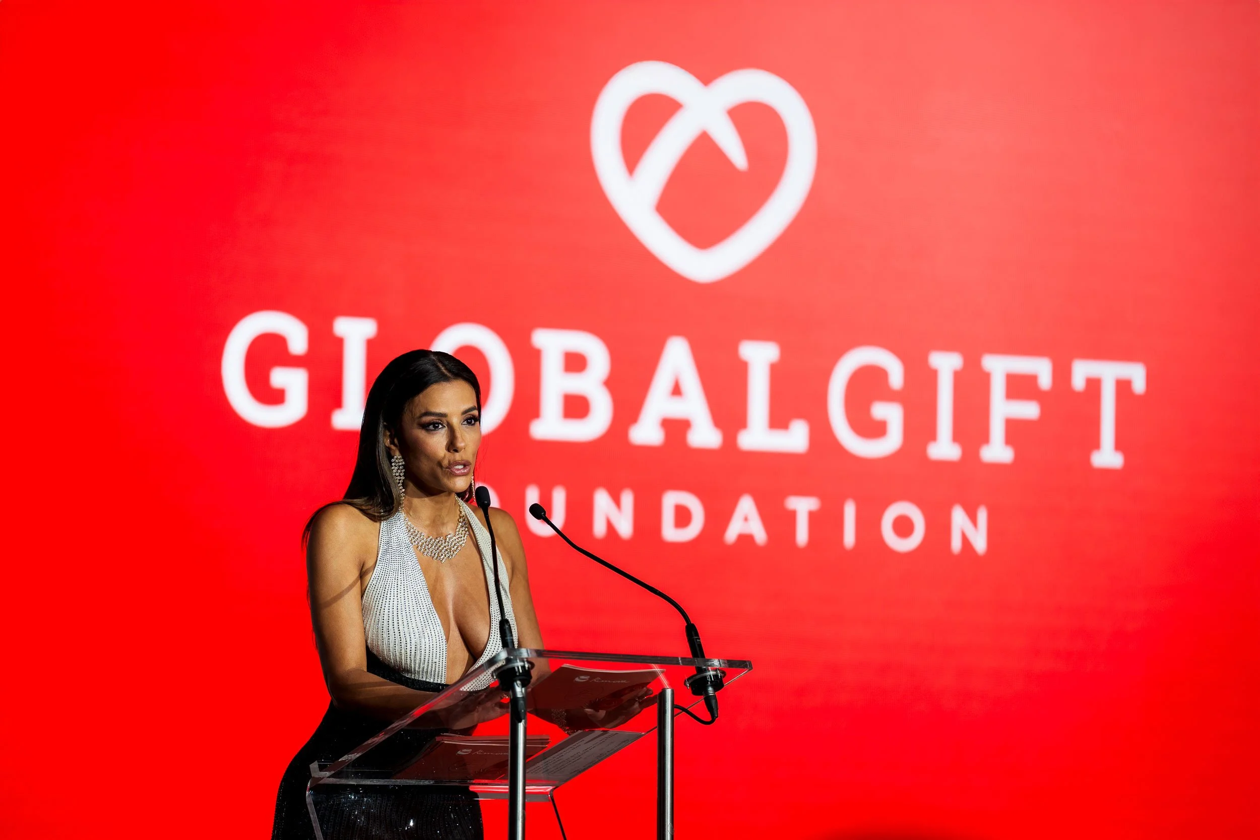 kreative-barn-bini-nandra-photographer-oxfordshire-bicester-cannes-2026-eva-longoria-global-gift-gala-047.jpg
