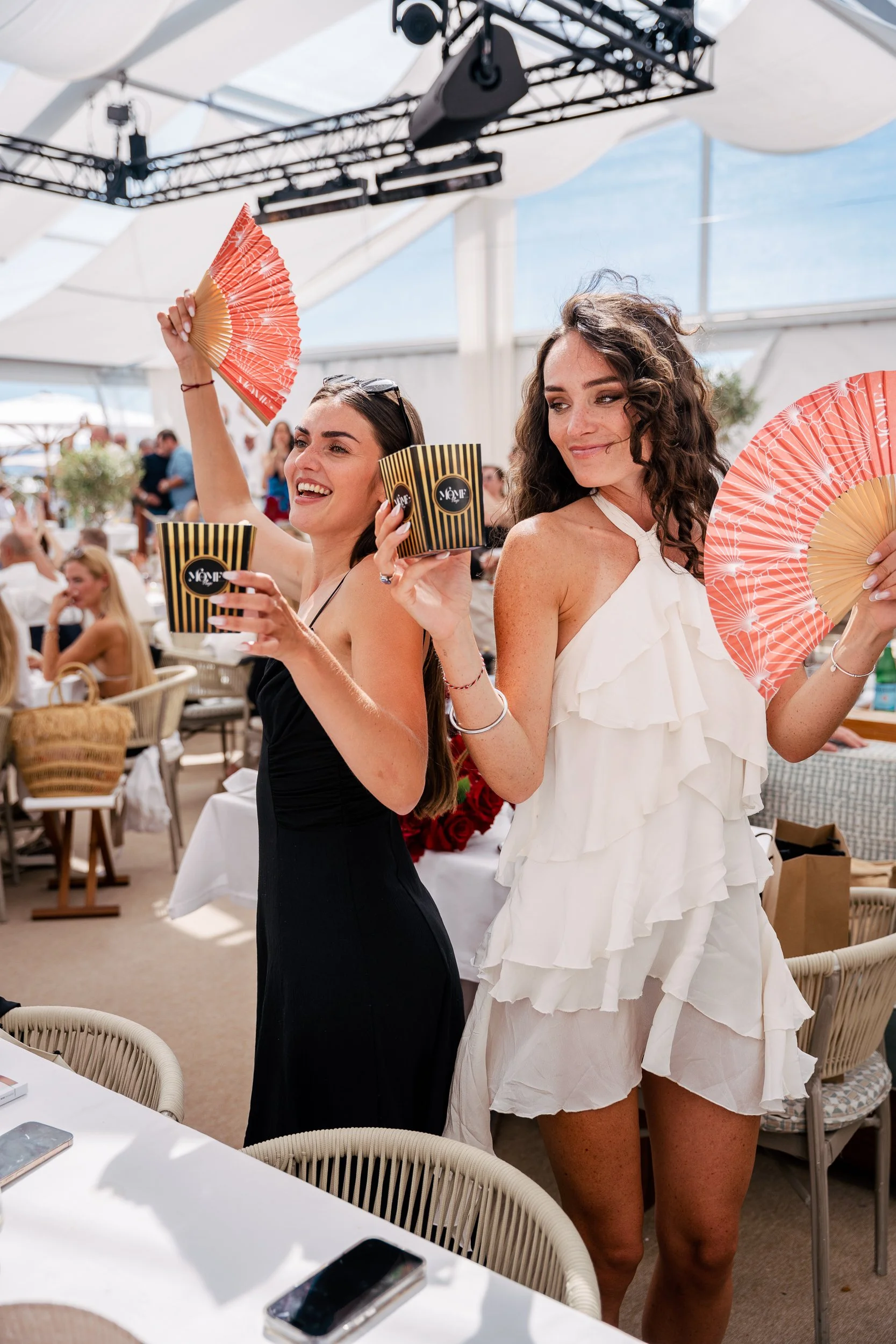 kreative-barn-bini-nandra-photographer-oxfordshire-bicester-cannes-2026-la-mome-plag-brunch054.jpg
