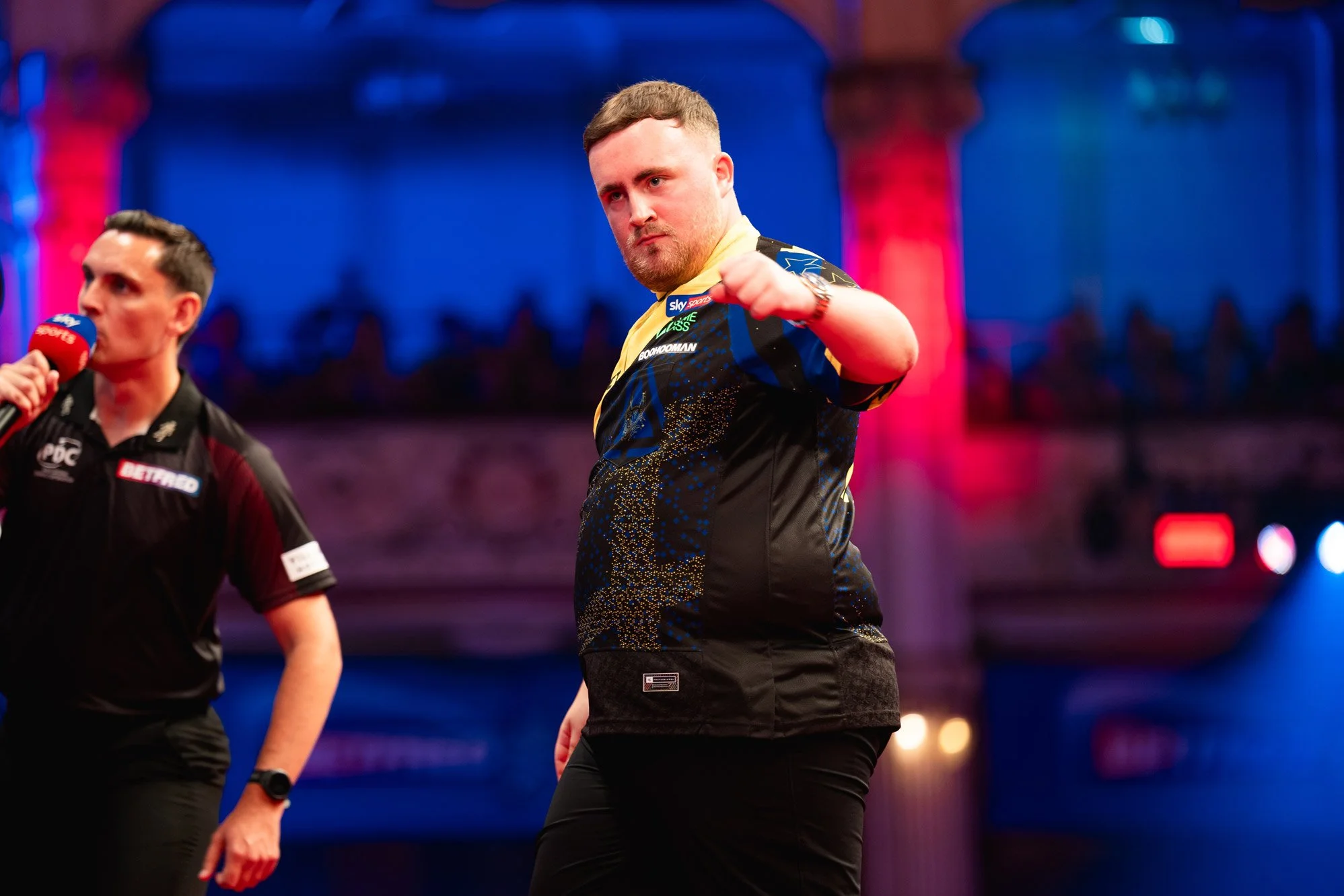 kreativebarn-bini-nandra-oxfordshire-bicester-photography-blackpool-world-matchplay-darts-finals-luke-littler-012.jpg