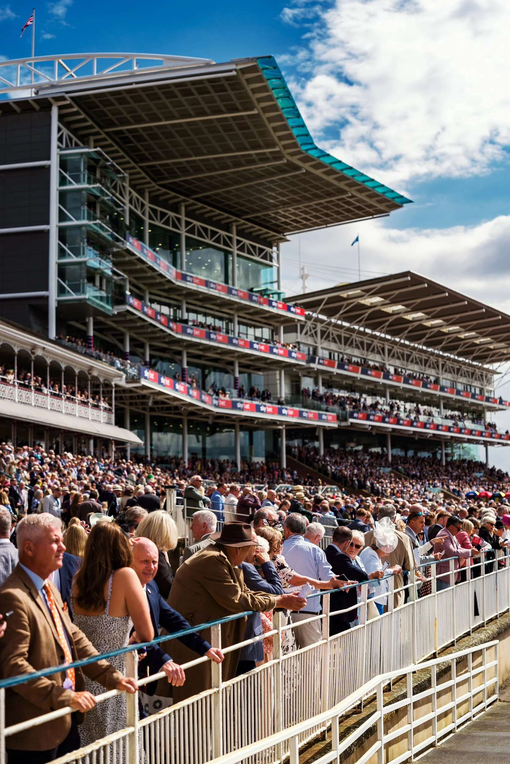 kreativebarn-bini-nandra-oxfordshire-bicester-photography-york-racing-ebor-festival-juddmonte-tattersalls-004.jpg