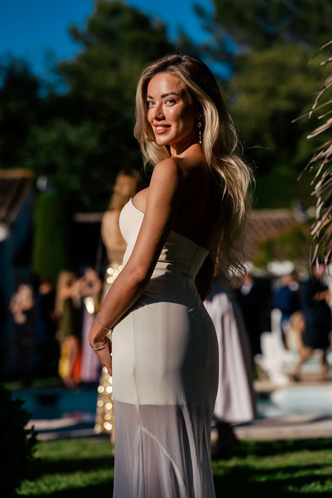 kreative-barn-bini-nandra-photographer-oxfordshire-bicester-cannes-2026-tim-party012.jpg