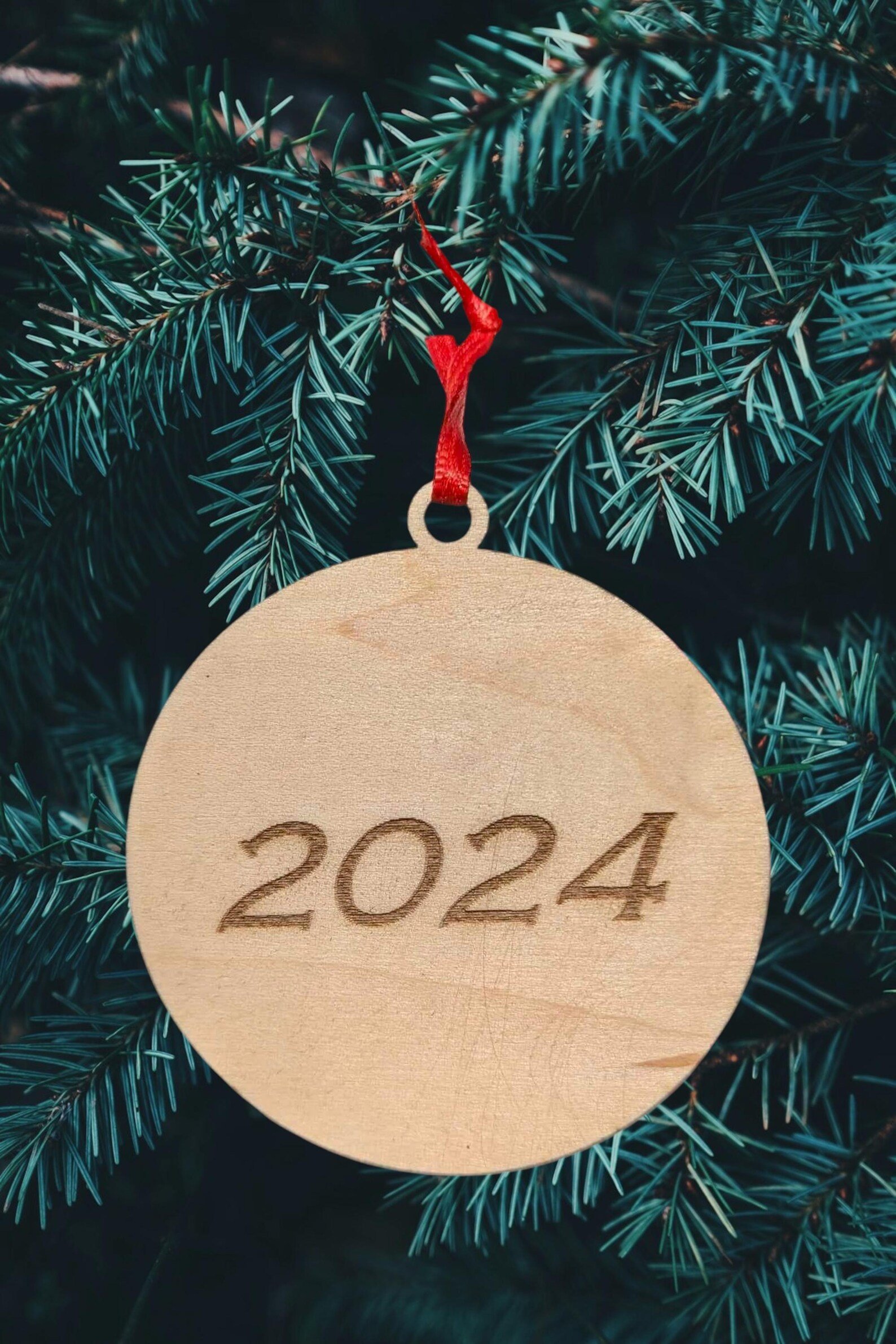 Nativity Scene Wooden Ornament 3.jpg