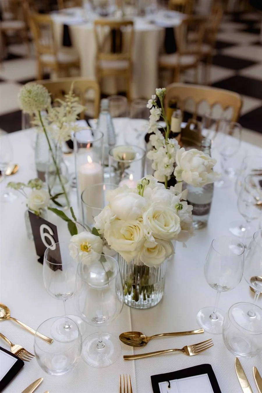 Jasmine-Flowers-Wedding-Florist-Hampshire-Emily-Alex-Paul-and-Nanda-Wedding-Photography-Hampton-Court-House--132-680_websize.jpg