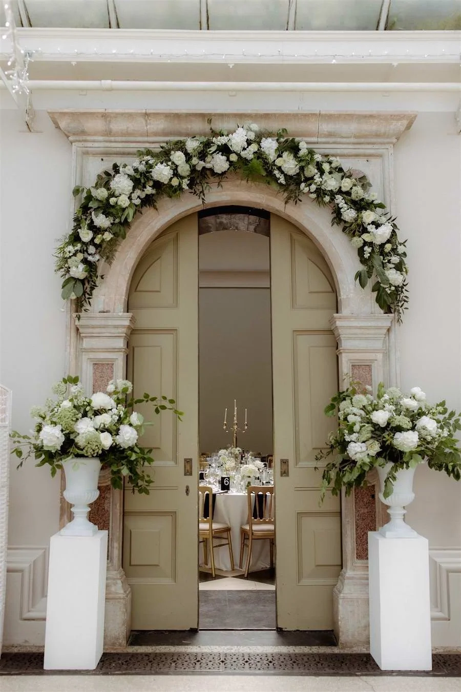 Jasmine-Flowers-Wedding-Florist-Hampshire-Emily-Alex-Paul-and-Nanda-Wedding-Photography-Hampton-Court-House--132-686_websize.jpg
