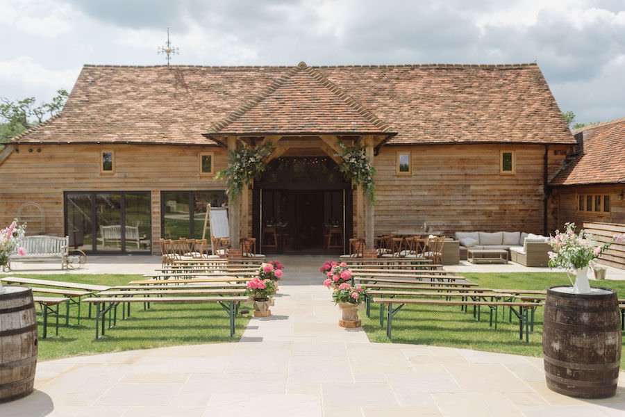 Jasmine-Flowers-Luxury-Wedding-Florist-Somersbury-Barn-Surrey-014.jpg