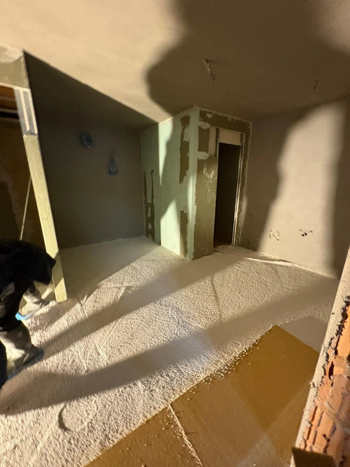 WhatsApp Image 2024-12-16 at 17.45.07 (2).jpeg