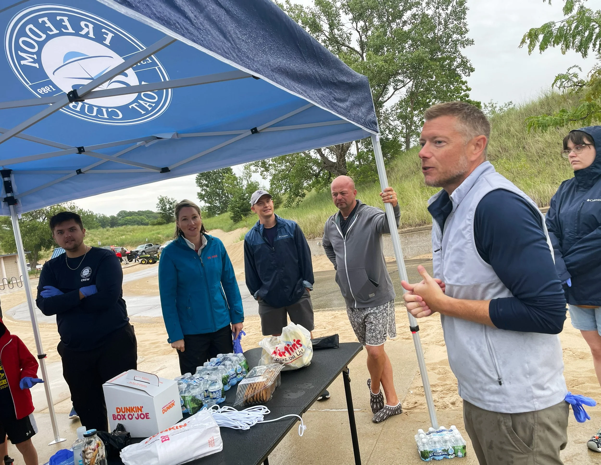 2026 Beach Cleanup_009.jpg