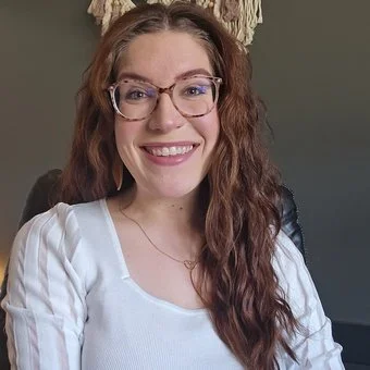 Sarah Collins, Therapist