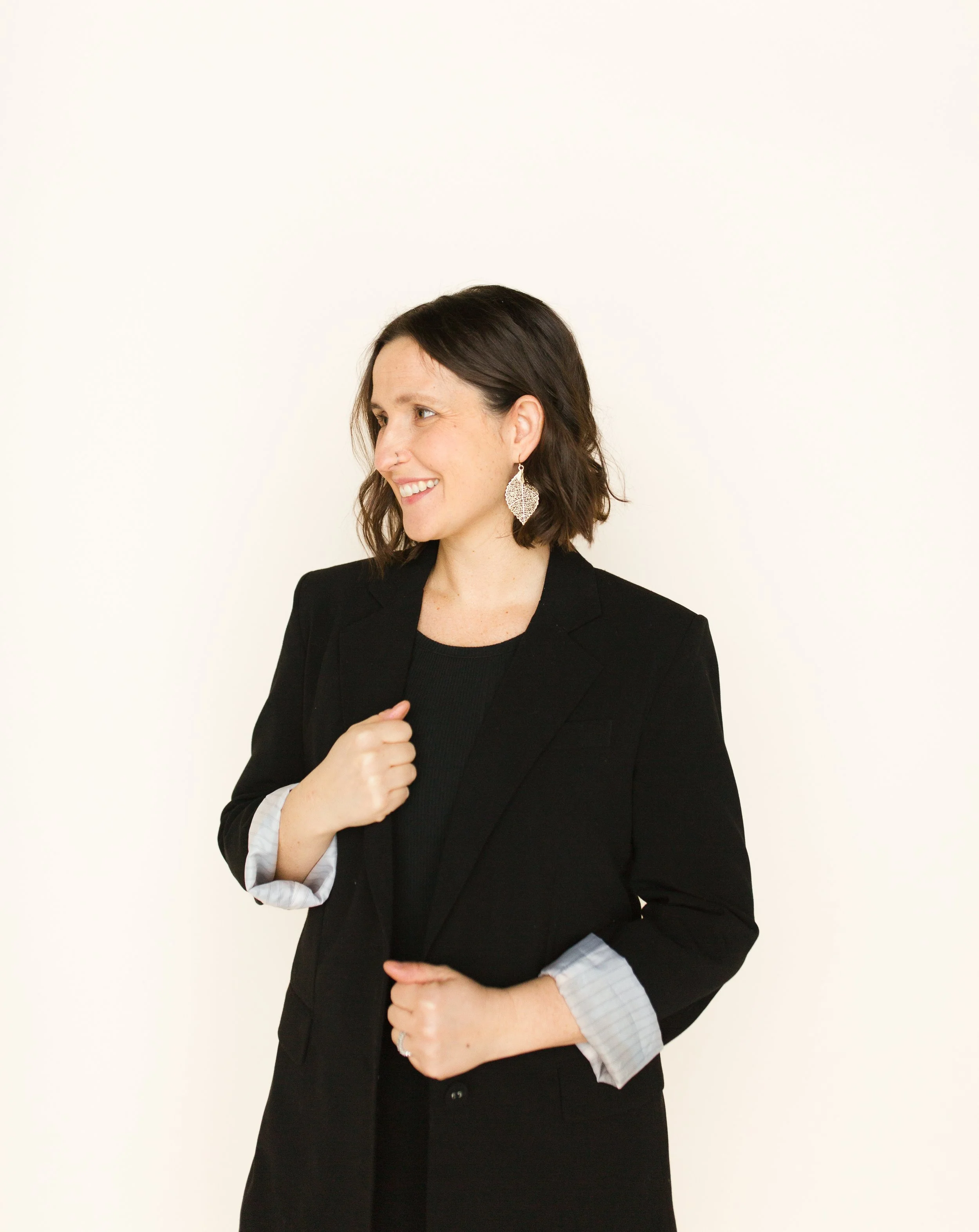 Mandy Ramos - Talking Peace Collective, Motivational Speaker, Host of the Tarry On Podcast, Life Coach