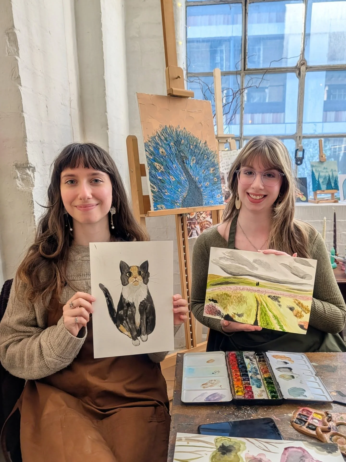 And that's a wrap! 

Last week was short because of the bank holiday weekend but it was still such a vibe so I thought I'd show you what everybody made last week ✨

#imperfectart #artcafe #thingstodoinlondon #londonhiddengems #creativityforeveryone