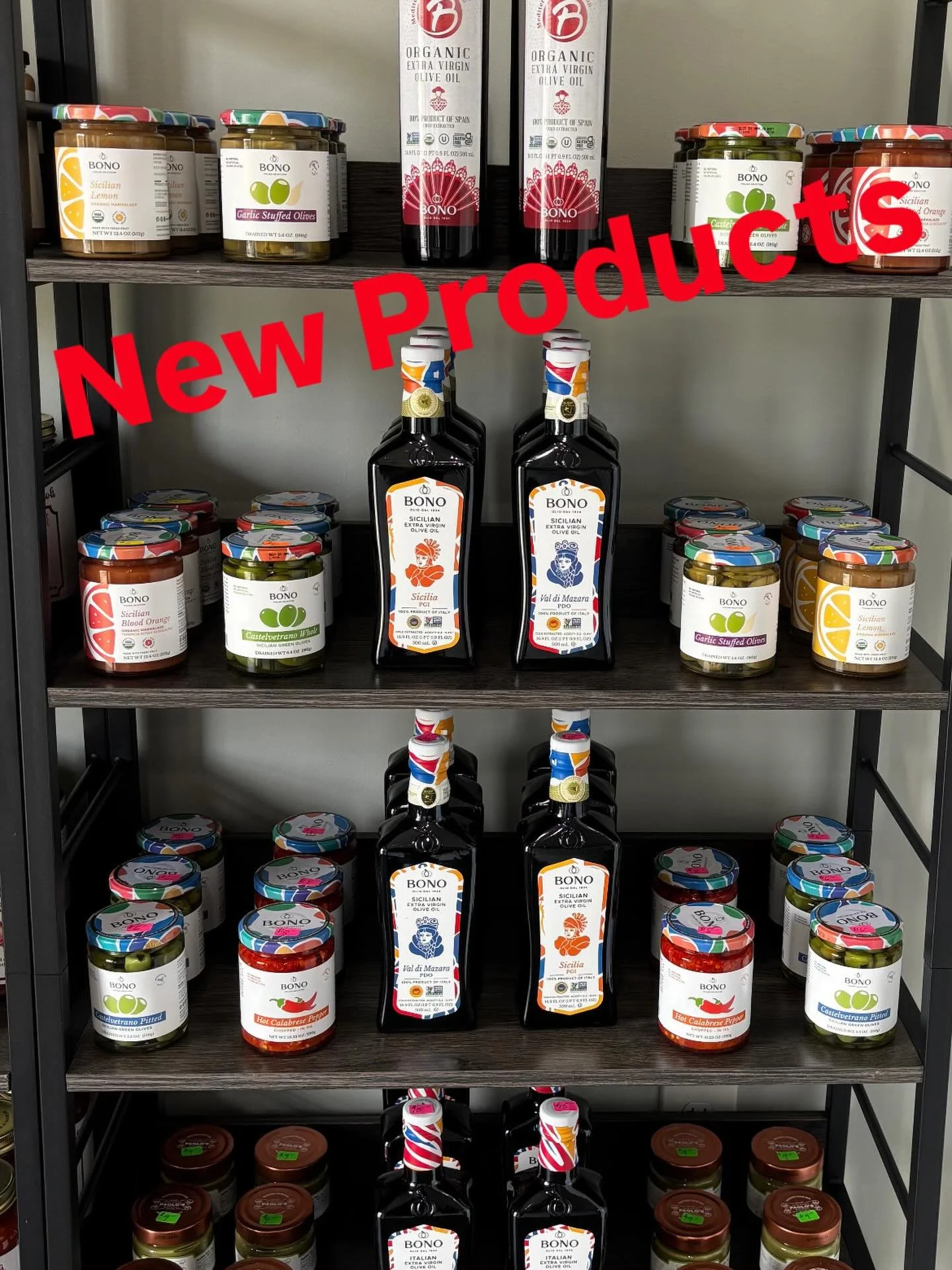 We have Sicilian Olive Oil, Olives, Peppers and a variety of Marmalades and Spreads. Grab some when you come in for your holiday pastas. 🍝