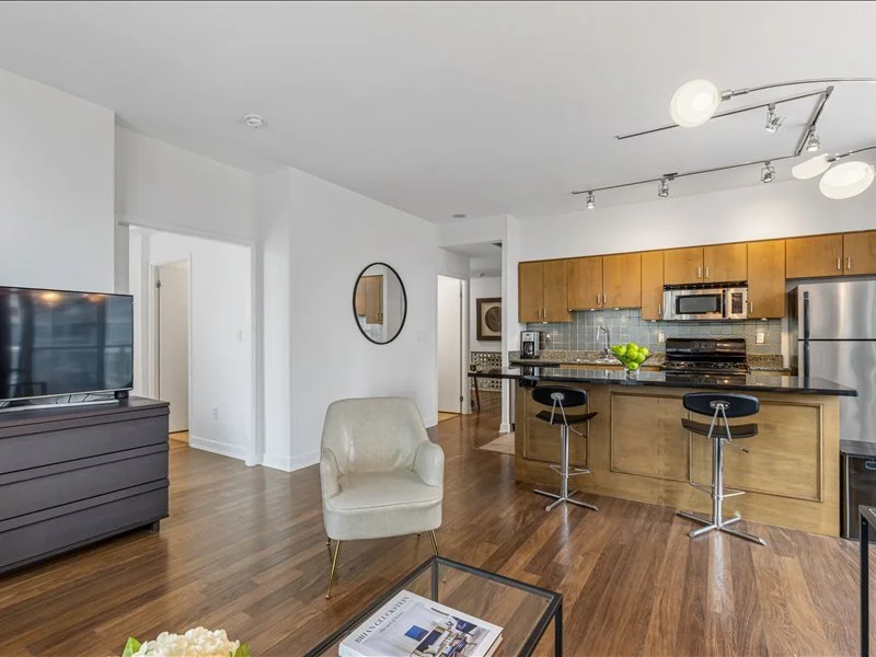 13-9 SPADINA AVE UNIT 303 - NICK WILLIAMS-226.jpg