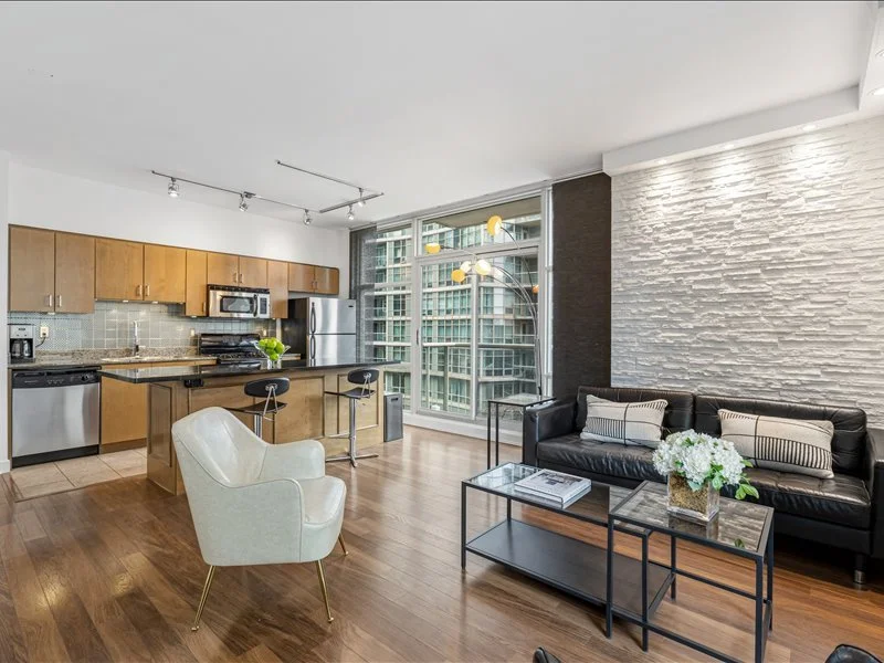 11-9 SPADINA AVE UNIT 303 - NICK WILLIAMS-224.jpg