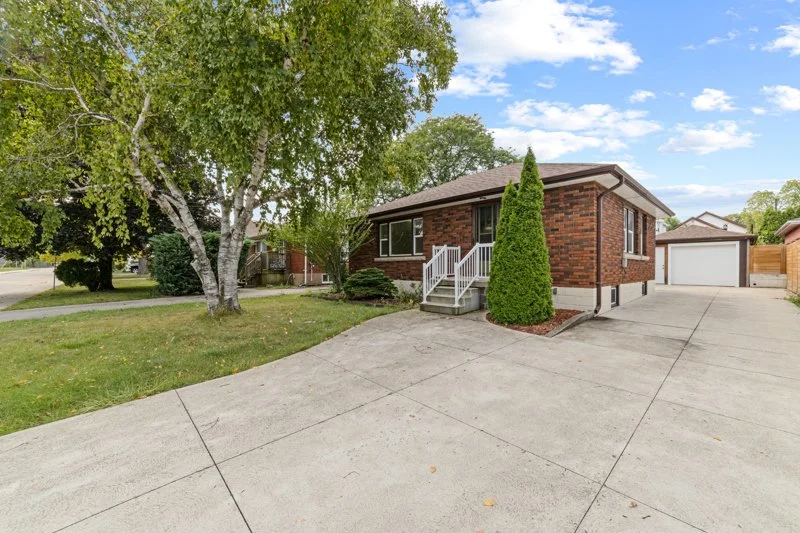 500 Rosseau Road | Hamilton
