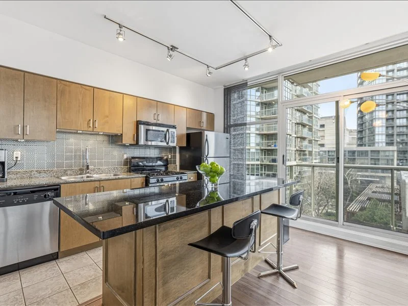 24-9 SPADINA AVE UNIT 303 - NICK WILLIAMS-237.jpg