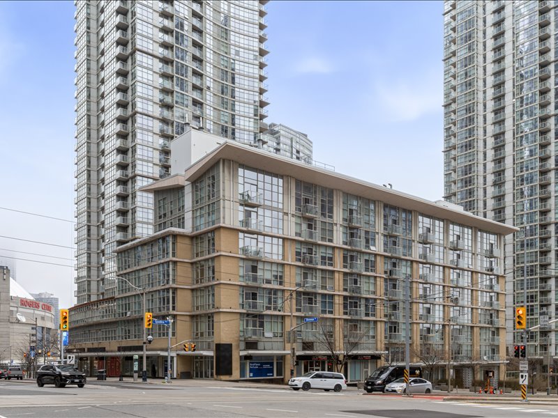 9 Spadina Avenue Suite 303 | Toronto