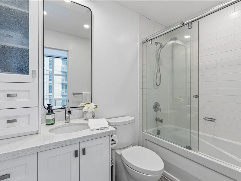 17-9 SPADINA AVE UNIT 303 - NICK WILLIAMS-230.jpg