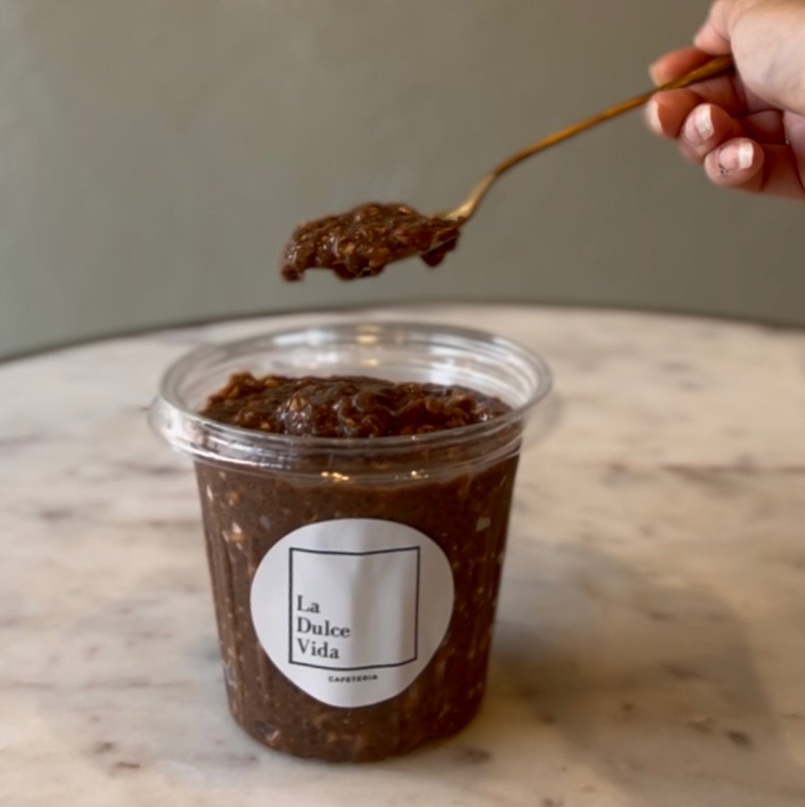 ✨ Mocha Overnight Oats — made fresh in-house with clean, quality ingredients you can actually pronounce. No fillers. No shortcuts. Just rolled oats, rich cocoa, espresso, chia, almond milk and a touch of honey to keep you nourished, focused, an