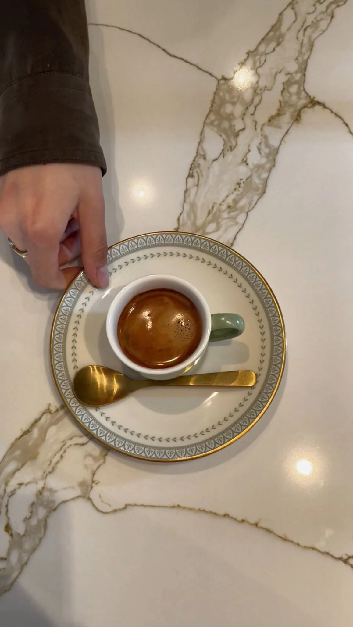 Love comes in many forms. Ours comes in a cup. ☕🤎
📍La Dulce Vida Café
#espresso #specialtycoffee #cafe #coffeelovers #coffeeculture #coffeedate #butfirstcoffee #yqg #supportlocal