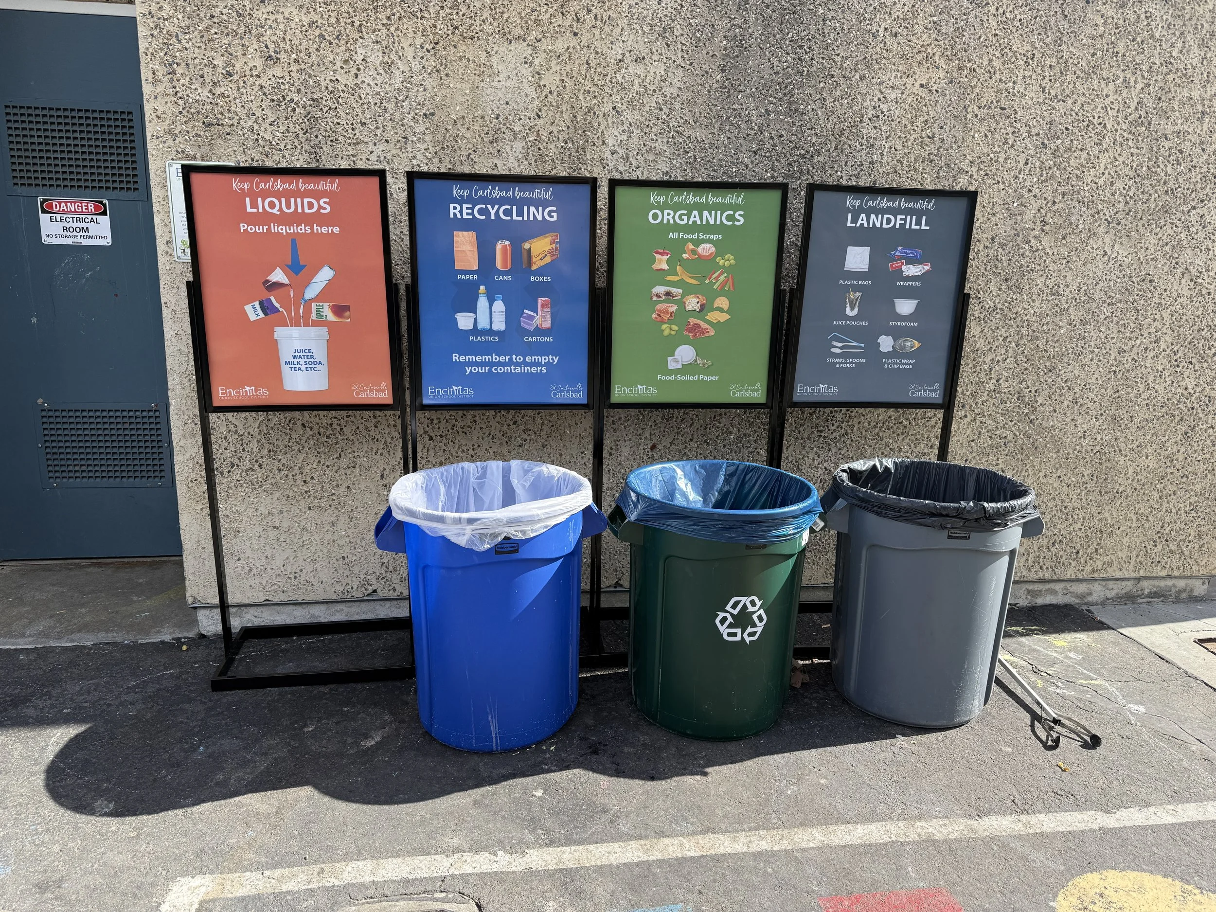 Carlsbad_WasteStation_Signs24.jpeg