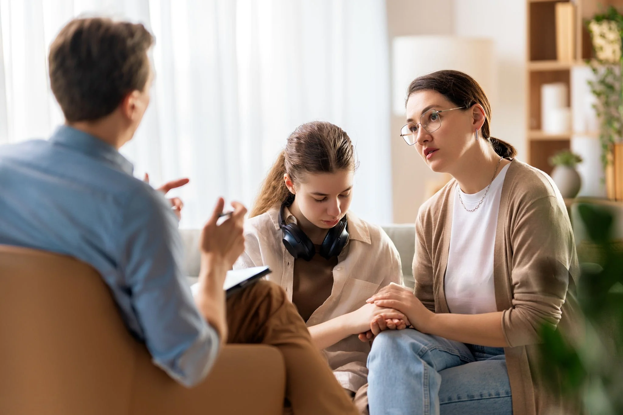 Anxious Attachment and Relationship Anxiety: How Therapy Can Help