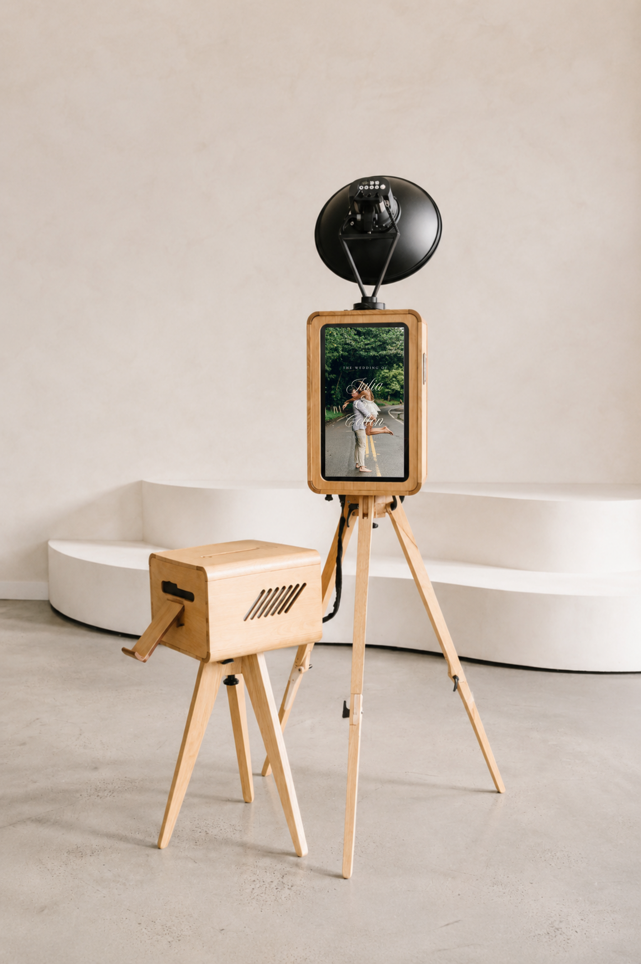 Oak & Plywood Booth