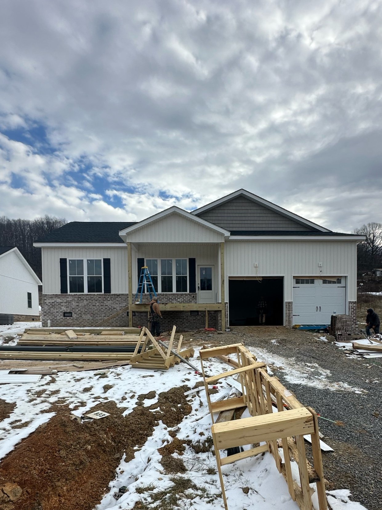 833 Granby Rd. Kingsport, TN 37660 - 3 Bed 2 BA, family room