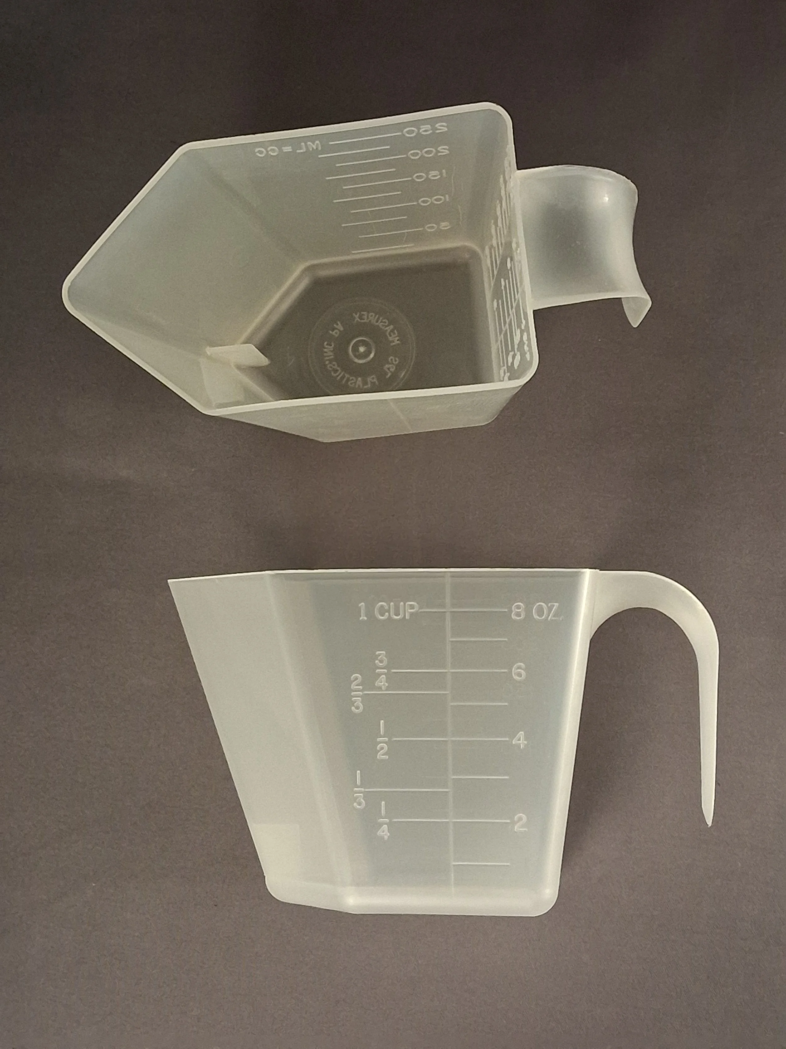 Professional Graduated Measuring Cups for Chemical Dilution
