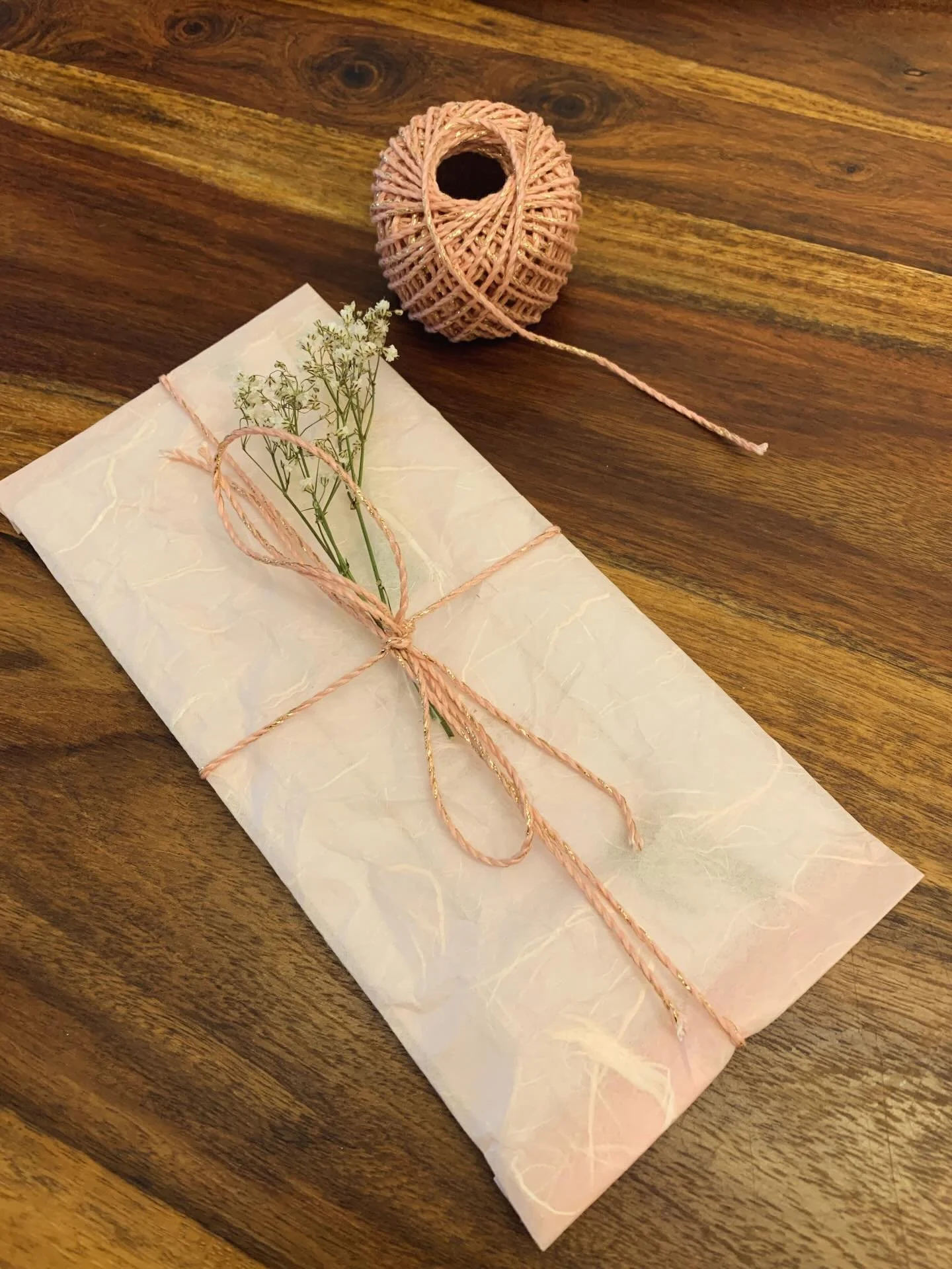 F&uuml;r jeden das beste Geschenk. Schenke Freude und Entspannung, Zeit f&uuml;r sich. 🤍

Gutscheine sind bis zum 23.12 noch zu haben. 

Viel spas beim verschenken! 

Eure Bea 

#gutscheinem&uuml;nchen #selflove❤️