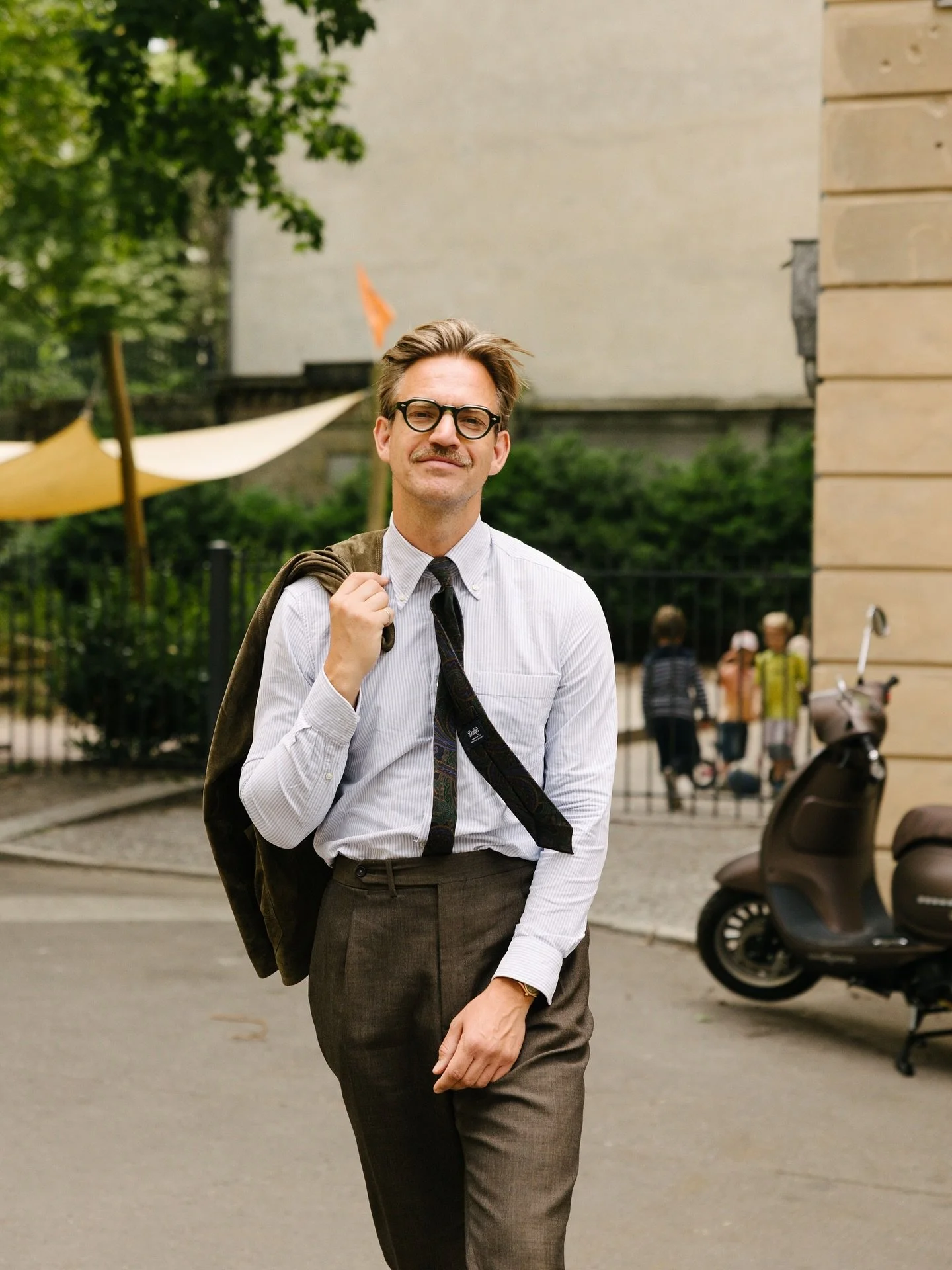 Herbst lief gut an. Bei euch? Hier war es zuletzt etwas stiller, das &auml;ndert sich jetzt. Momentan f&uuml;hlt es sich nach Umbruch an, ich stelle alles auf den Pr&uuml;fstand. Doch ich nehme euch mit, teile meine Gedanken zu dem Prozess. Die n&aum