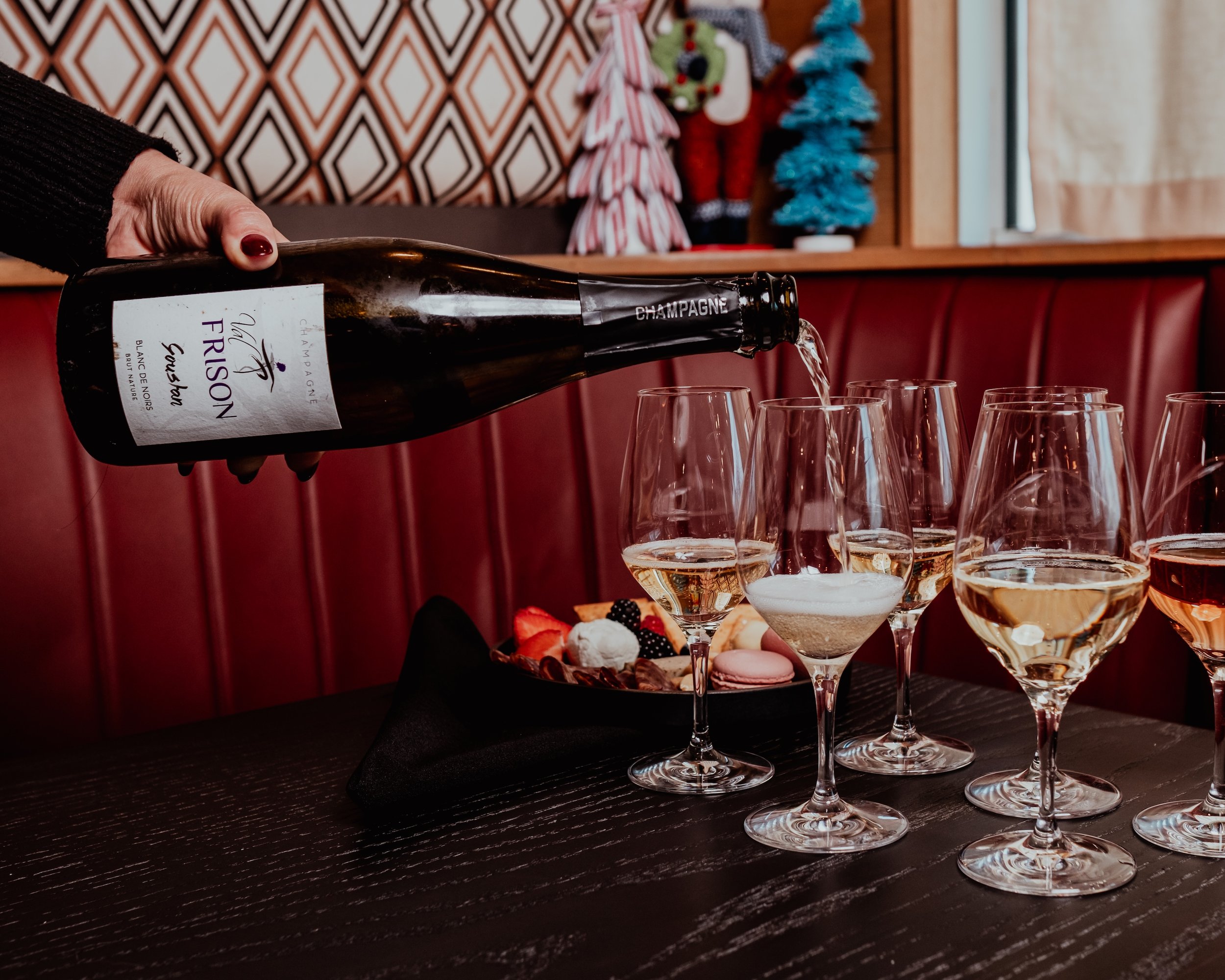 Celebration Libations: Champagne &amp; Sparkling Wine (Sunday Session) 