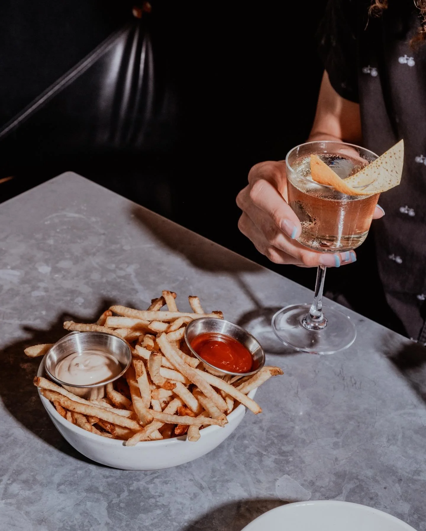 Come get out of the wet weather and into a dry martini. 💦 $10 house martinis &amp; manhattans plus a cute little menu of discounted snacks all night, every Monday night.  We hope you&rsquo;ll join us 🍸