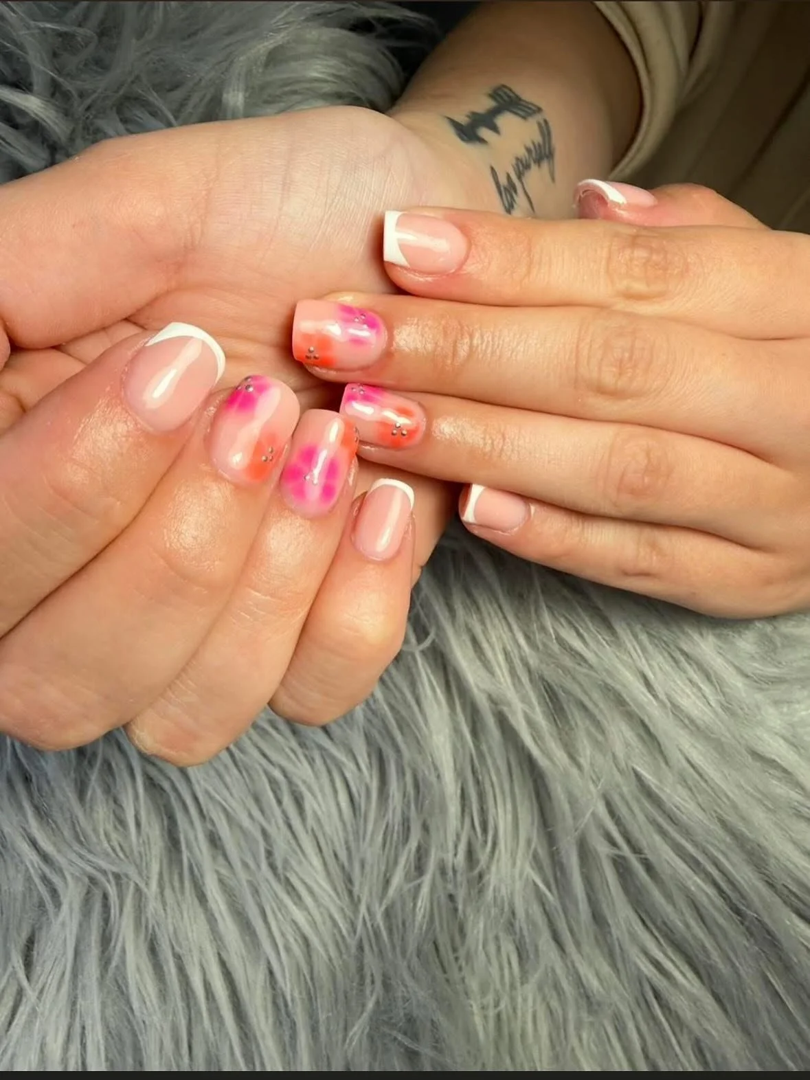 Swipe ➡️ to see when client started BIAB 😮