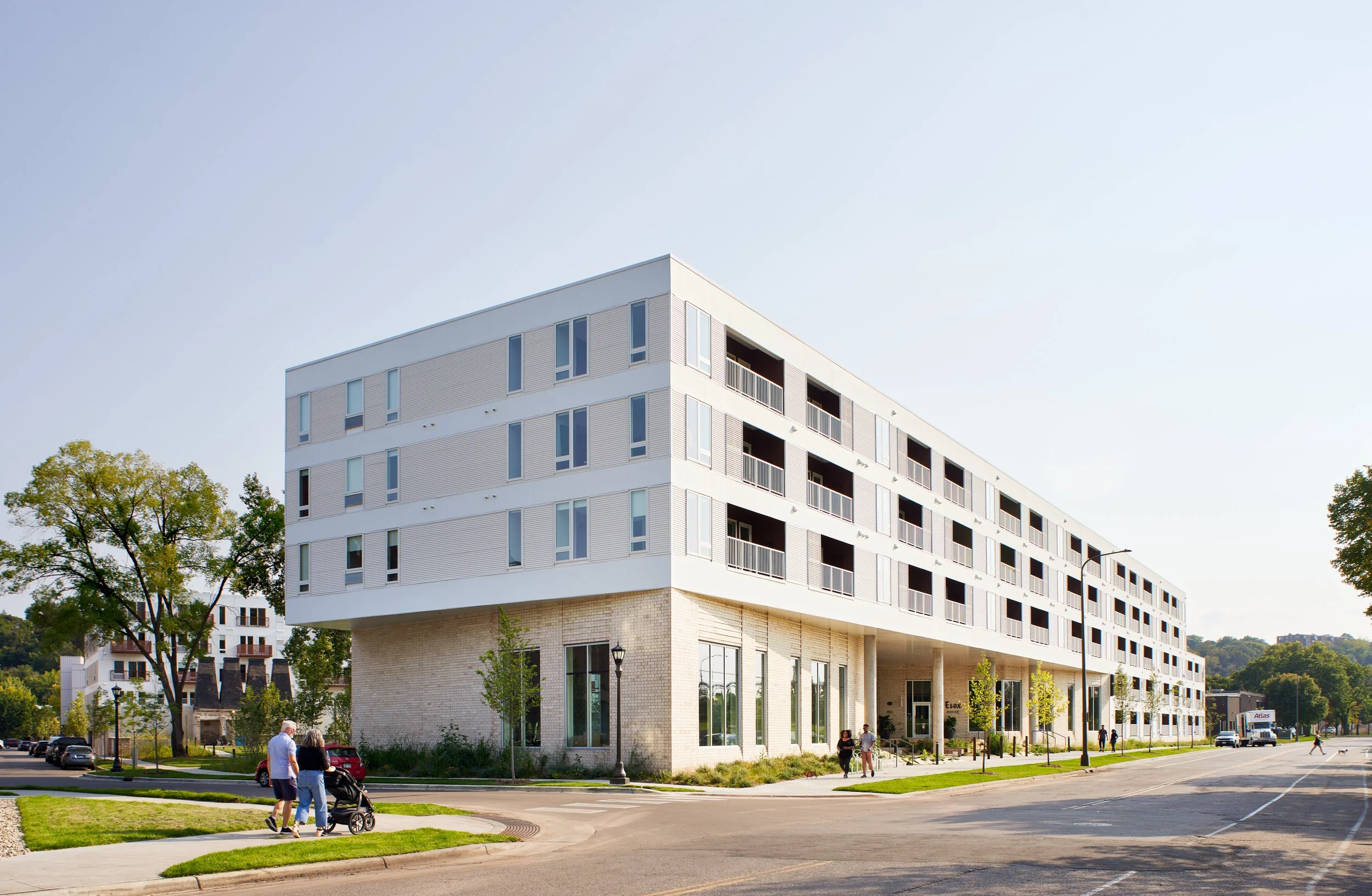 Esox House_Ext15.jpg