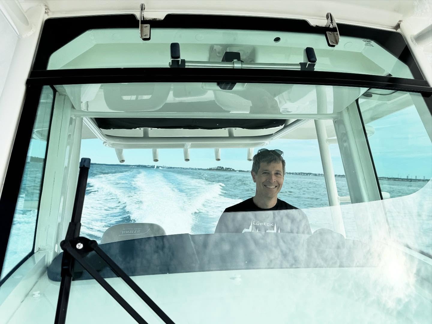 John upgraded from a single engine boat to a Mercury JPO powered Boston Whaler 330 Outrage. Demonstrating joystick piloting to a first timer never gets old! @mercurymarine @boston_whaler @boatsbysteve