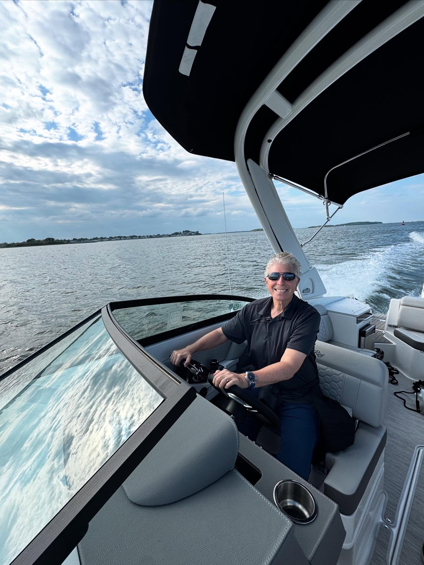 New boat delivery orientation with Bob who was coming out of a single engine boat and now he’s got twin engine Mercury joystick piloting!