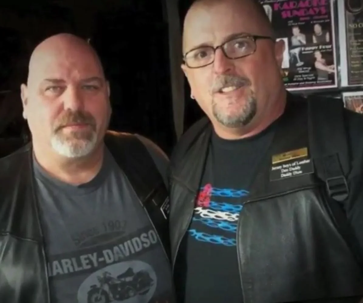 2Guys-7.jpg
