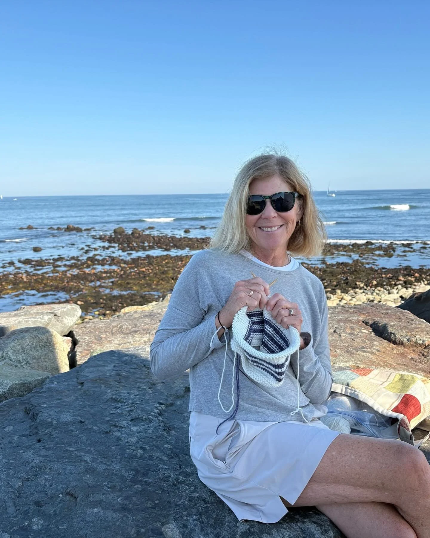 Knitting a bit of Summer into Fall at the Scituate lighthouse.. #andispeople #scituatelighthouse #knittingmama