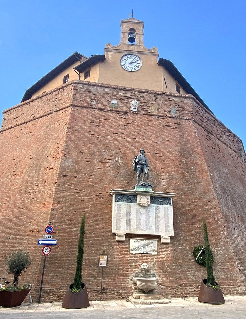 Castello di Vicari wall and clock.jpg