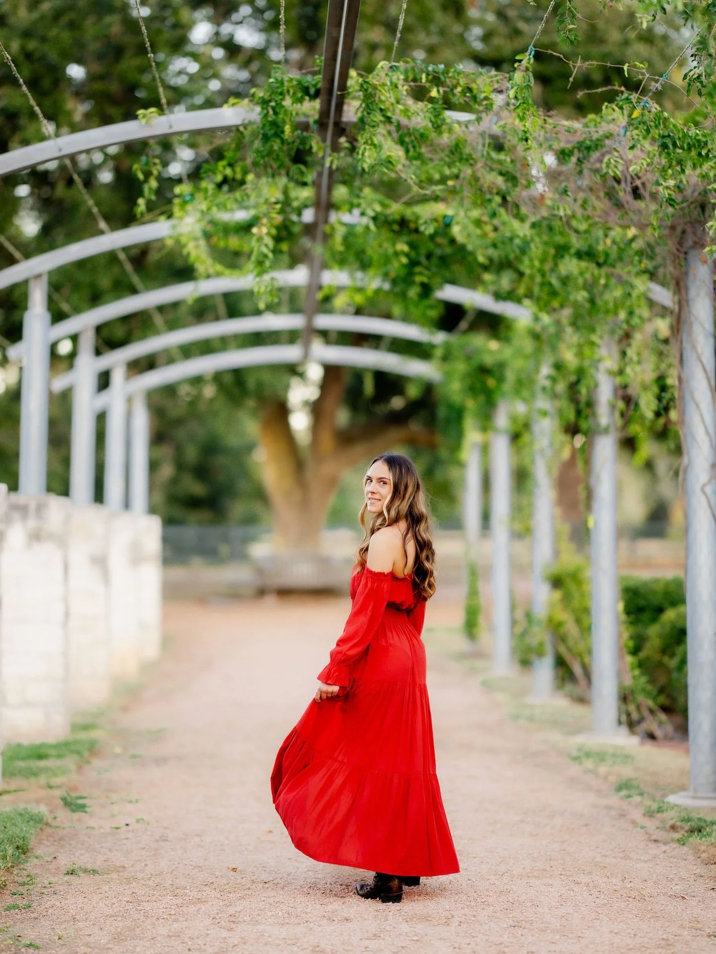 The beautiful Mallory💃🏻🤍
 
______

#katyphotographer #houstonphotographers 
#cypressphotographer 

Senior pictures in Katy 
Katy senior photos