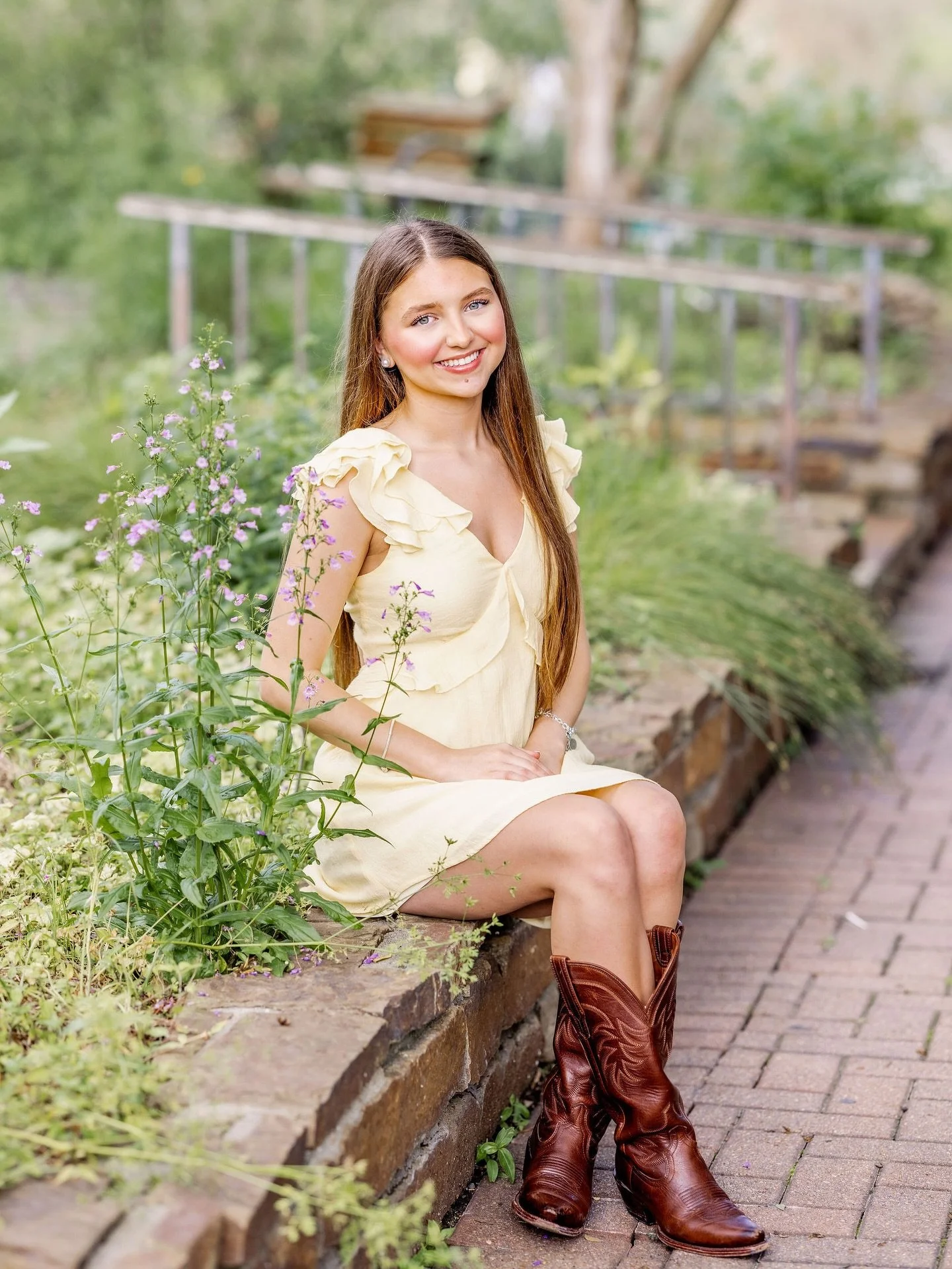 Rileigh is LSU bound 🤍💜💛

You&rsquo;re gallery is delivered!! ✨

&mdash;&mdash;-
Senior portrait photographer 
Katy Texas senior pictures 
Senior portraits in Katy 
Katy senior pictures 
Katy Texas photographer