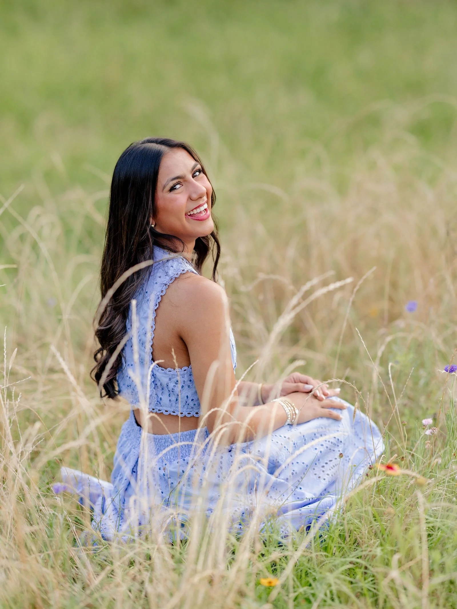 A few years ago I was a cheer coach and Bella was on my team! I loved being able to take her senior pictures in this full circle moment. She is the hardest worker and such a strong leader. I&rsquo;m so proud of you Bella and I can&rsquo;t wait to see