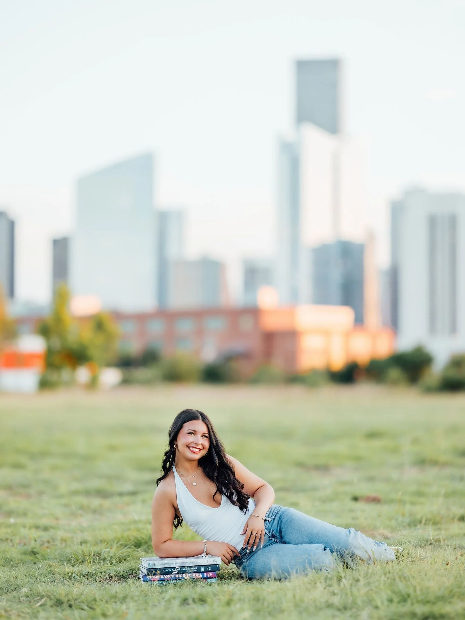 Downtown with my beautiful Rep Lilly 🖤 

New locations unlocked 🔓love this girl for trusting me and allowing me to be creative and try new things with her for her senior session. Miss you already Lilly!! 

______

Senior pictures in Katy | Katy Tex