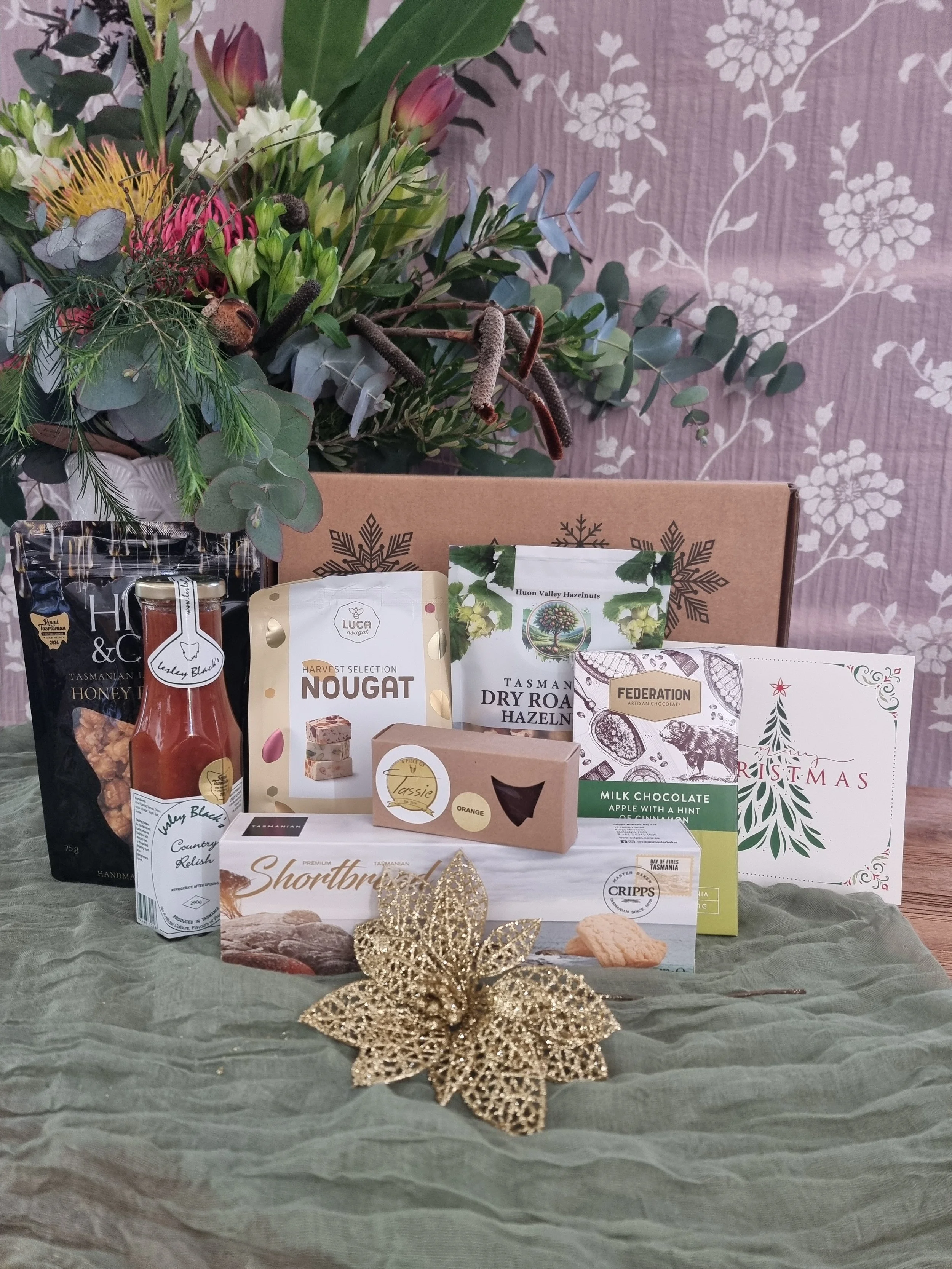Christmas Gourmet Hamper including Hazelnuts