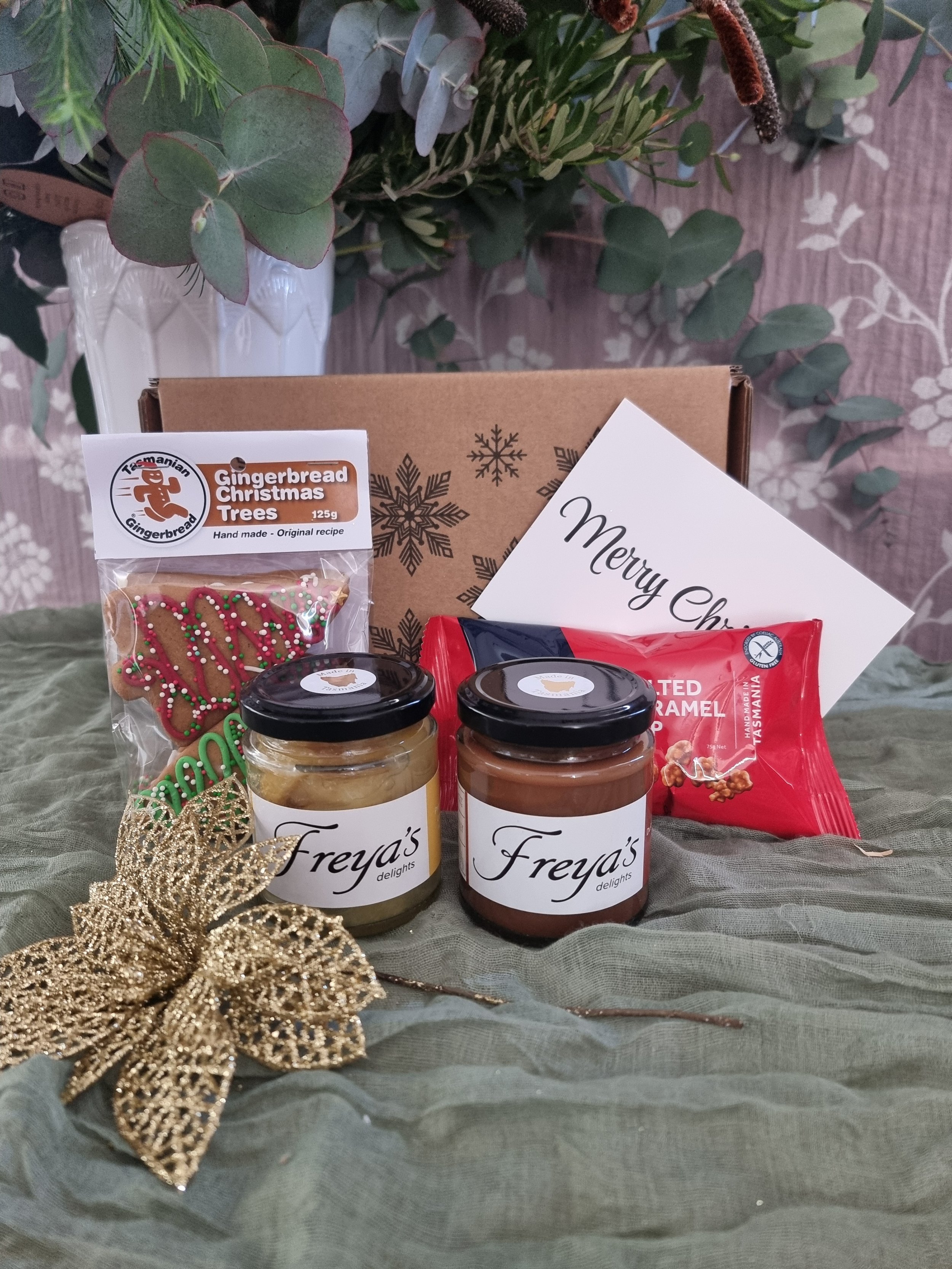 Christmas Gift Hamper Mini with Christmas Trees