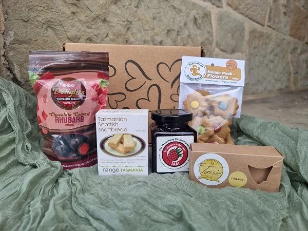 A5 Heart Mothers Day with Jam.jpg