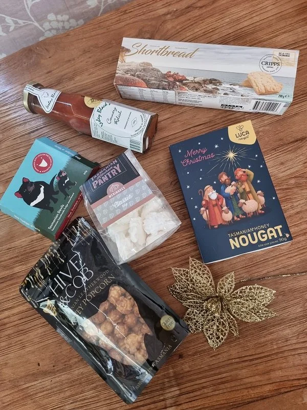 $80 large gourmet xmas contents.jpg